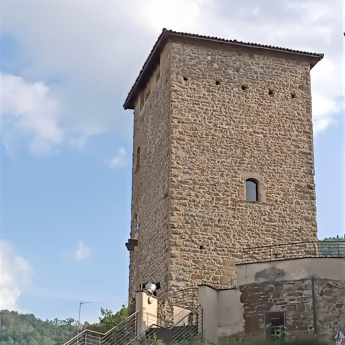 Quadrisfera Apartment *